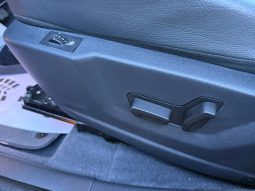
										Peugeot 3008 full									