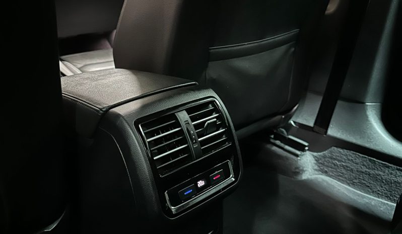 
								VW Passat Alltrack full									