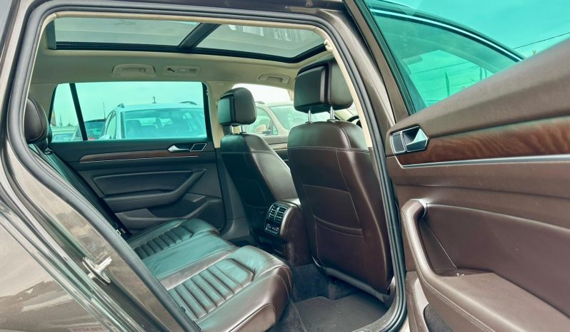 
								VW Passat “Model Highline” full									