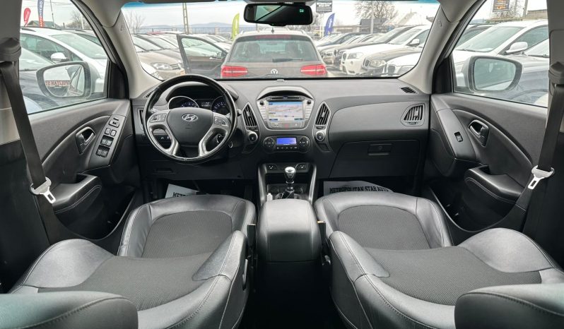 
								Hyundai IX35 full									