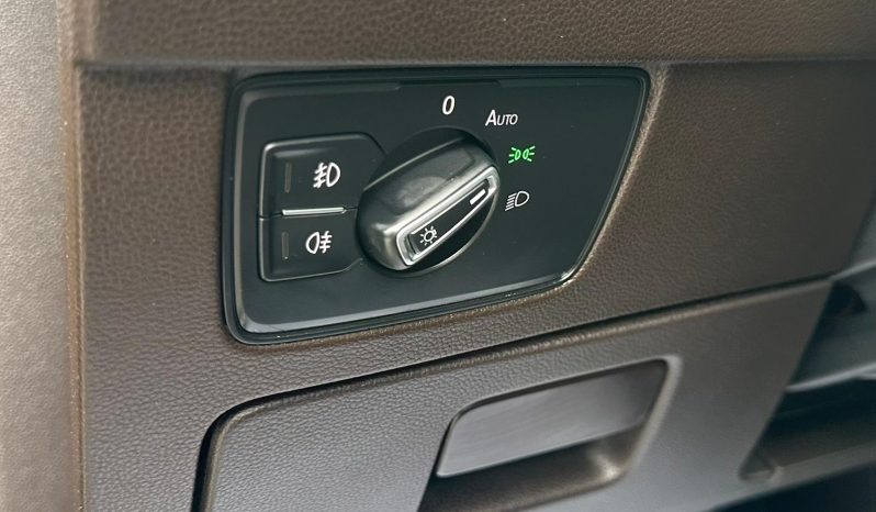 
								VW Passat “Model Highline” full									