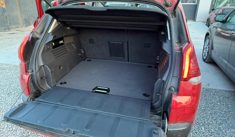 
								Peugeot 3008 full									