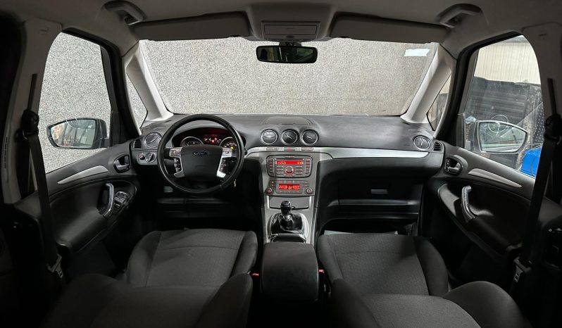 
								Ford Galaxy “Model Trend” full									