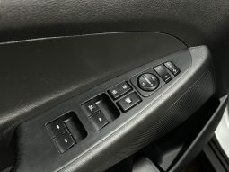 
										Hyundai Tucson full									