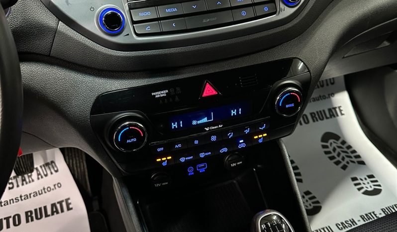 
								Hyundai Tucson full									