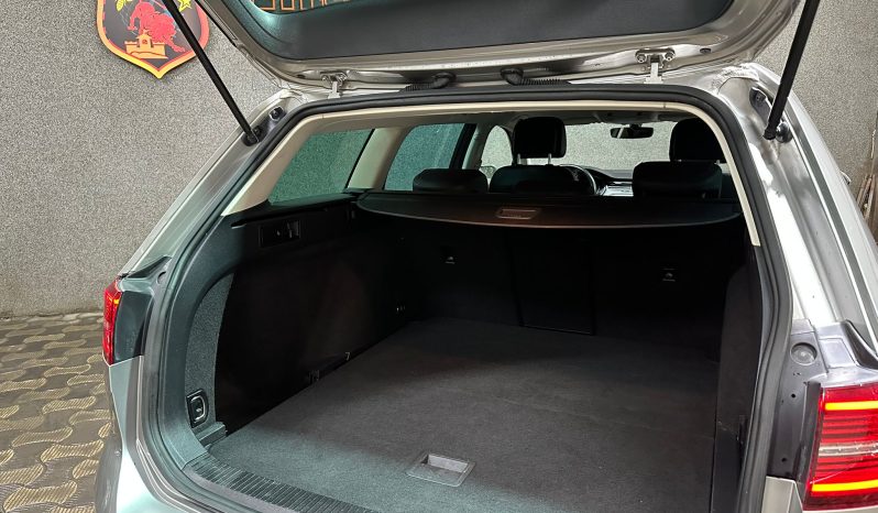 
								VW Passat Alltrack full									