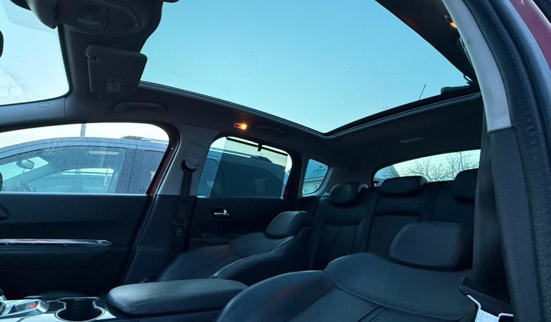 
								Peugeot 3008 full									