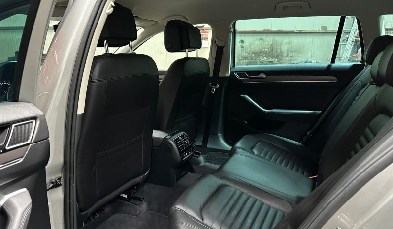 
								VW Passat Alltrack full									