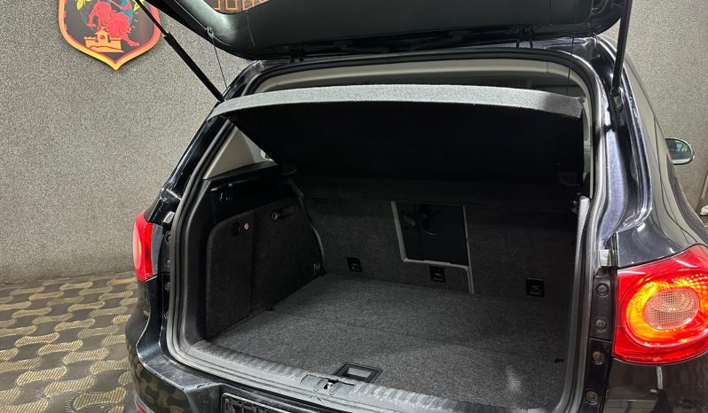 
								VW Tiguan full									