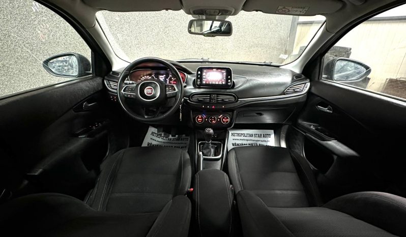 
								Fiat Tipo “Model Lounge” full									