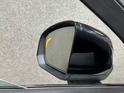 
										Volvo XC40 R-Design full									