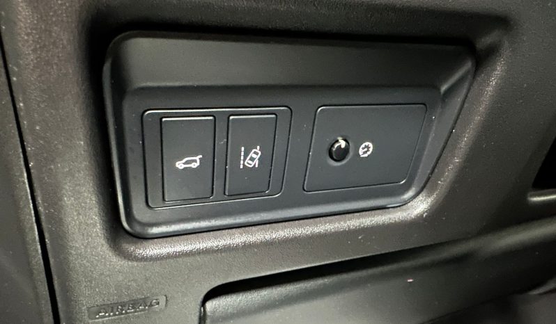 
								Land Rover Discovery Sport full									