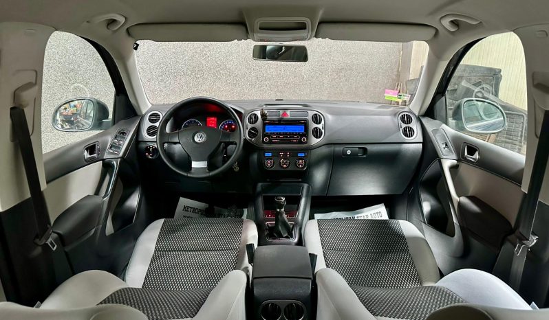 
								VW Tiguan full									