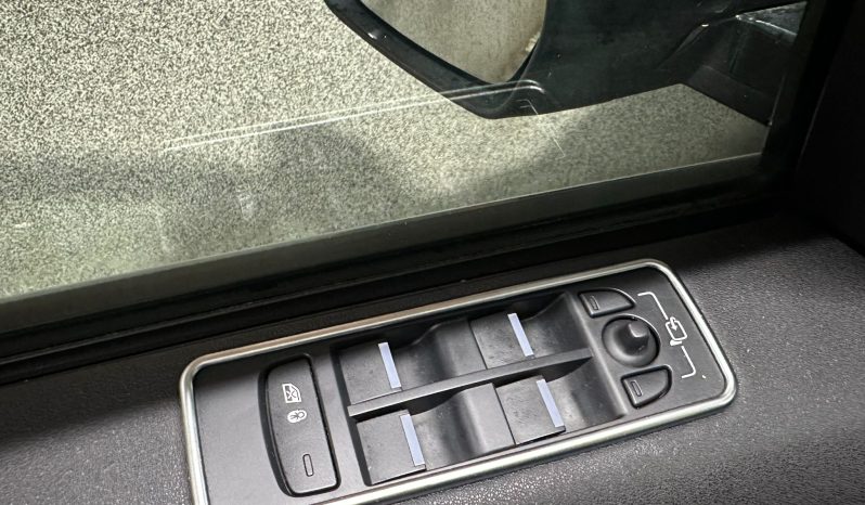 
								Land Rover Discovery Sport full									