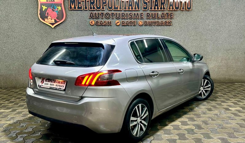 
								Peugeot 308 full									