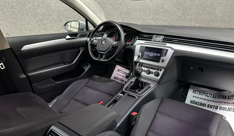 
								VW Passat “Model Comfortline” full									