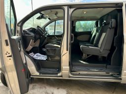 
										Ford Transit Custom Mixt full									