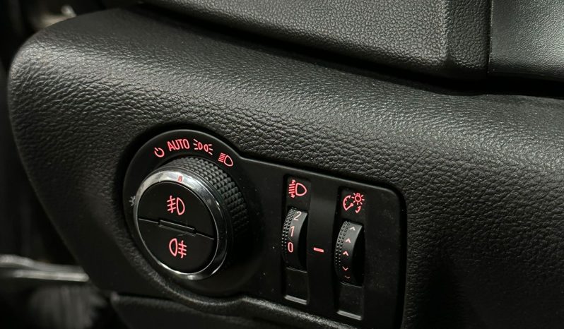 
								Opel Astra J “Model Cosmo” full									