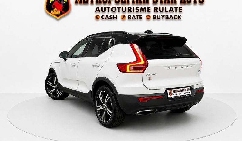 
								Volvo XC40 R-Design full									