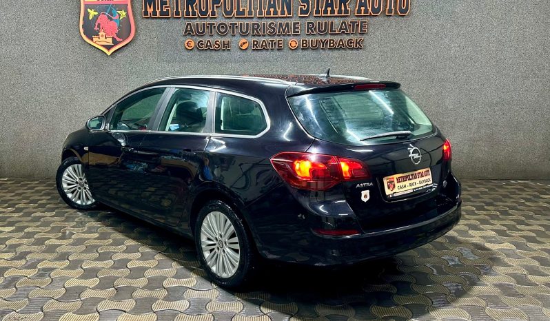 
								Opel Astra J “Model Cosmo” full									