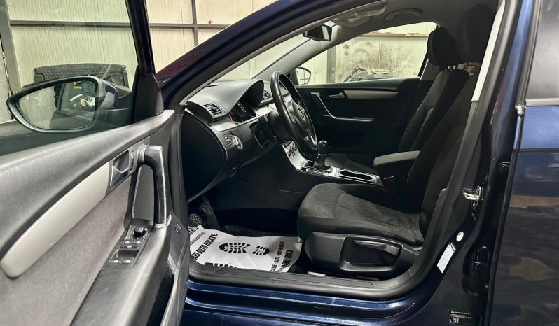 
								VW Passat “Model Confortline” full									