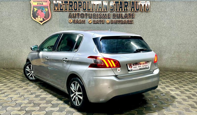 
								Peugeot 308 full									
