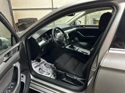 
										VW Passat “Model Comfortline” full									