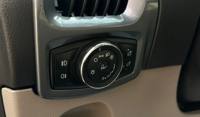 
								Ford Transit Custom Mixt full									