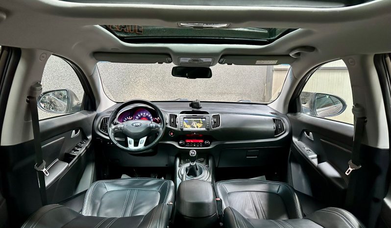
								Kia Sportage full									