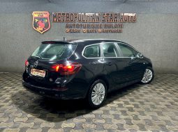 
										Opel Astra J “Model Cosmo” full									