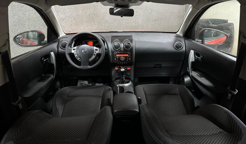 
								Nissan Qashqai “Model Tekna” full									