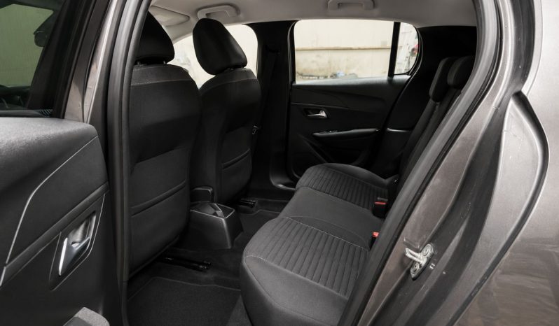
								Peugeot 208 Style full									