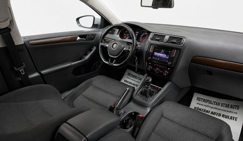 
								VW Jetta Facelift full									