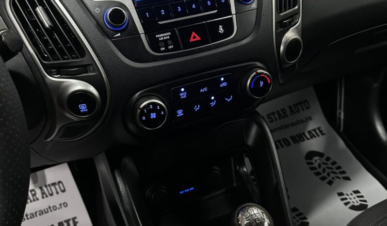 
								Hyundai IX35 full									
