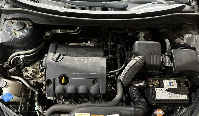 
								Kia Ceed GT full									