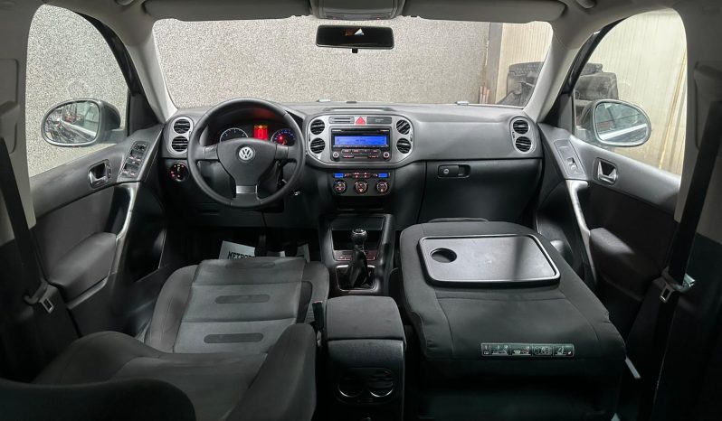 
								VW Tiguan full									