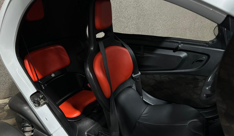 
								Renault Twizy full									