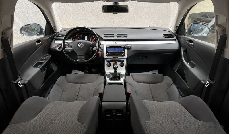 
								VW Passat “Model Confortline” full									