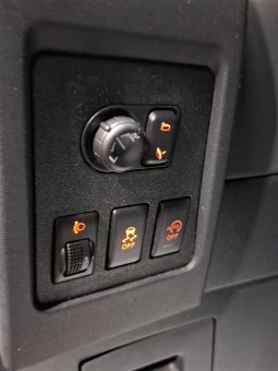 
										Nissan Qashqai+2 “Model Tekna” full									
