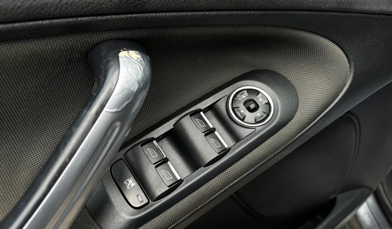 
								Ford S-Max full									