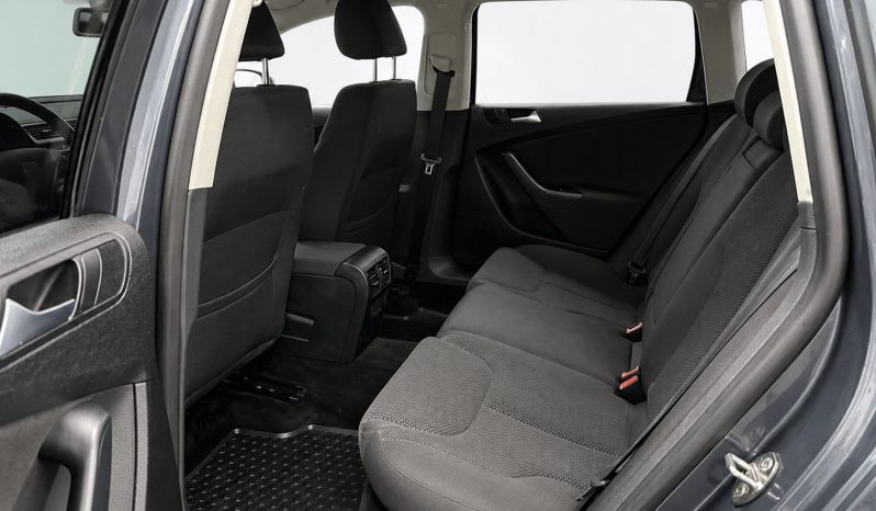
								VW Passat “Model Confortline” full									
