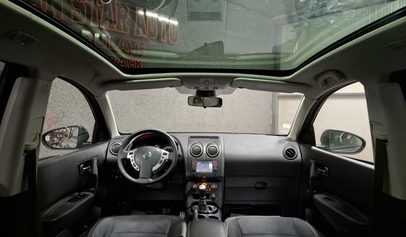 
								Nissan Qashqai+2 “Model Tekna” full									