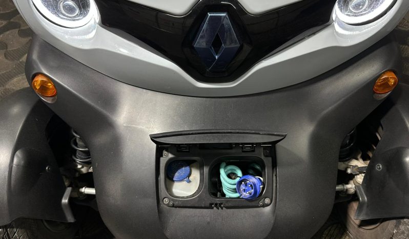 
								Renault Twizy full									