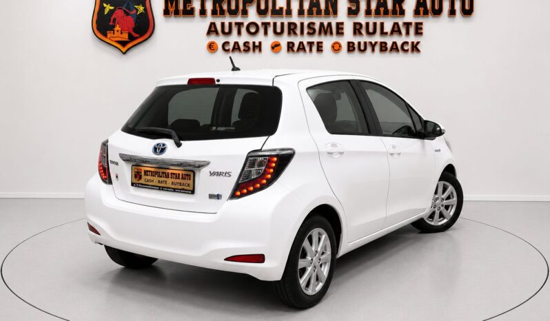 
								Toyota Yaris full									