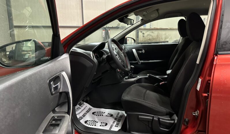 
								Nissan Qashqai “Model Tekna” full									