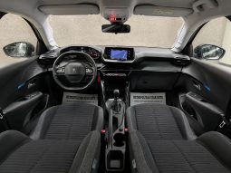 
										Peugeot 208 Style full									