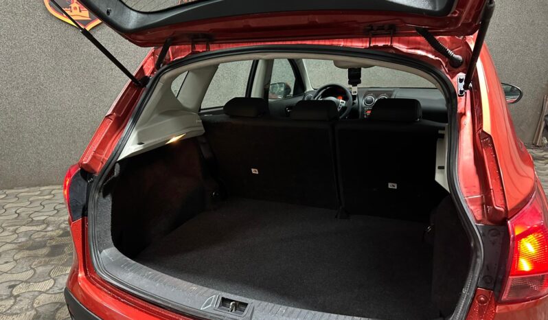 
								Nissan Qashqai “Model Tekna” full									