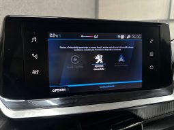 
										Peugeot 208 Style full									