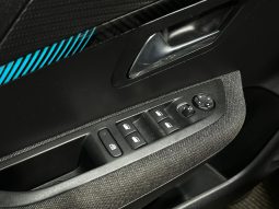 
										Peugeot 208 Style full									