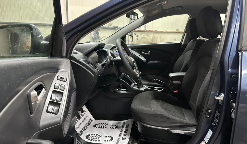 
								Hyundai IX35 full									